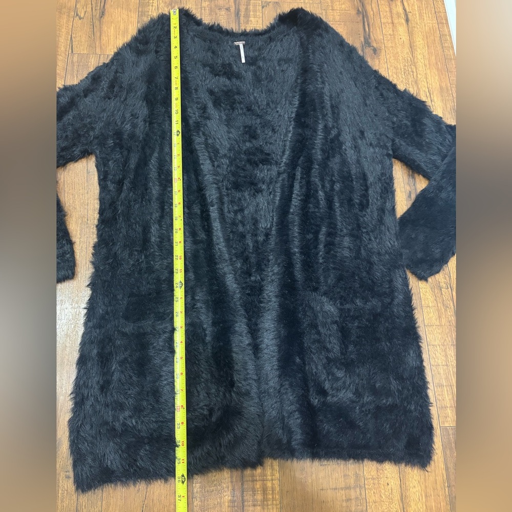 Free People Faux Fur Cardigan Sweater in Black, Women’s Size Large - Picture 9 of 10